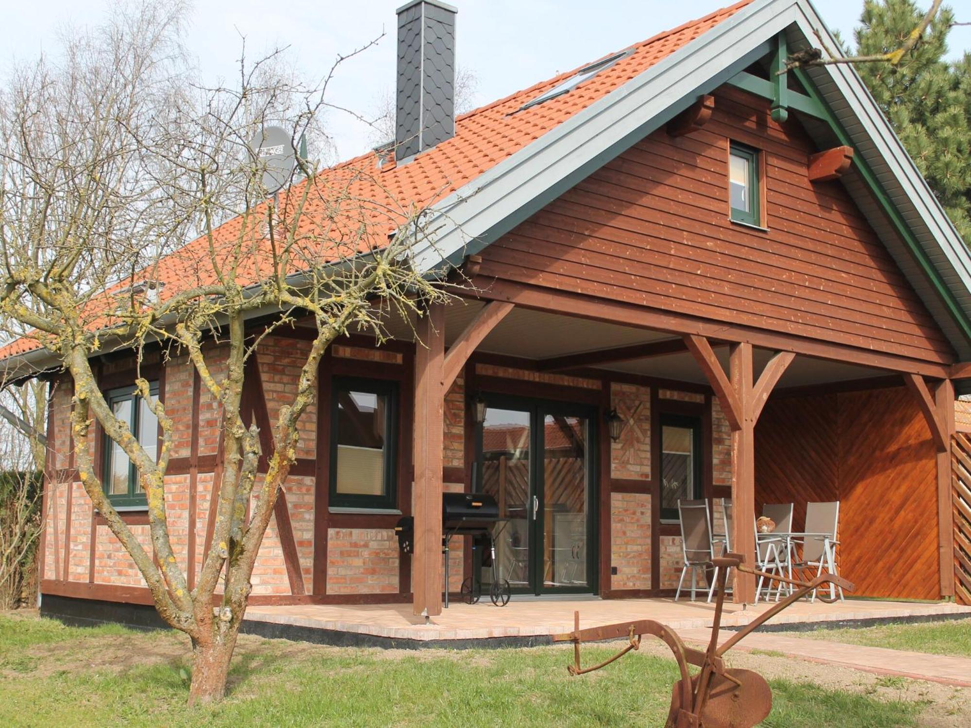 Modern Holiday Home In Brusow With Roofed Terrace Kropelin Exterior photo